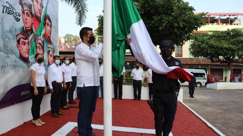 "Defensa del país, ejemplo de lealtad y amor patriótico": Daniel Andrade