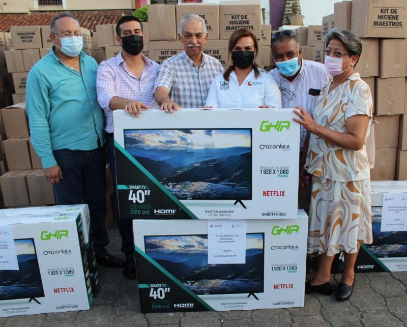 Arman al nivel básico con mobiliario, material de oficina y kits de higiene